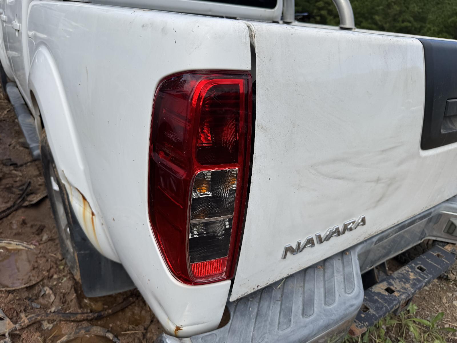 View NISSAN NAVARA 2010 4 Door Utility Breaking