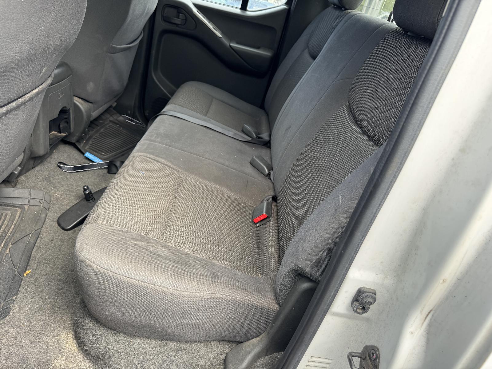 View NISSAN NAVARA 2010 4 Door Utility Breaking