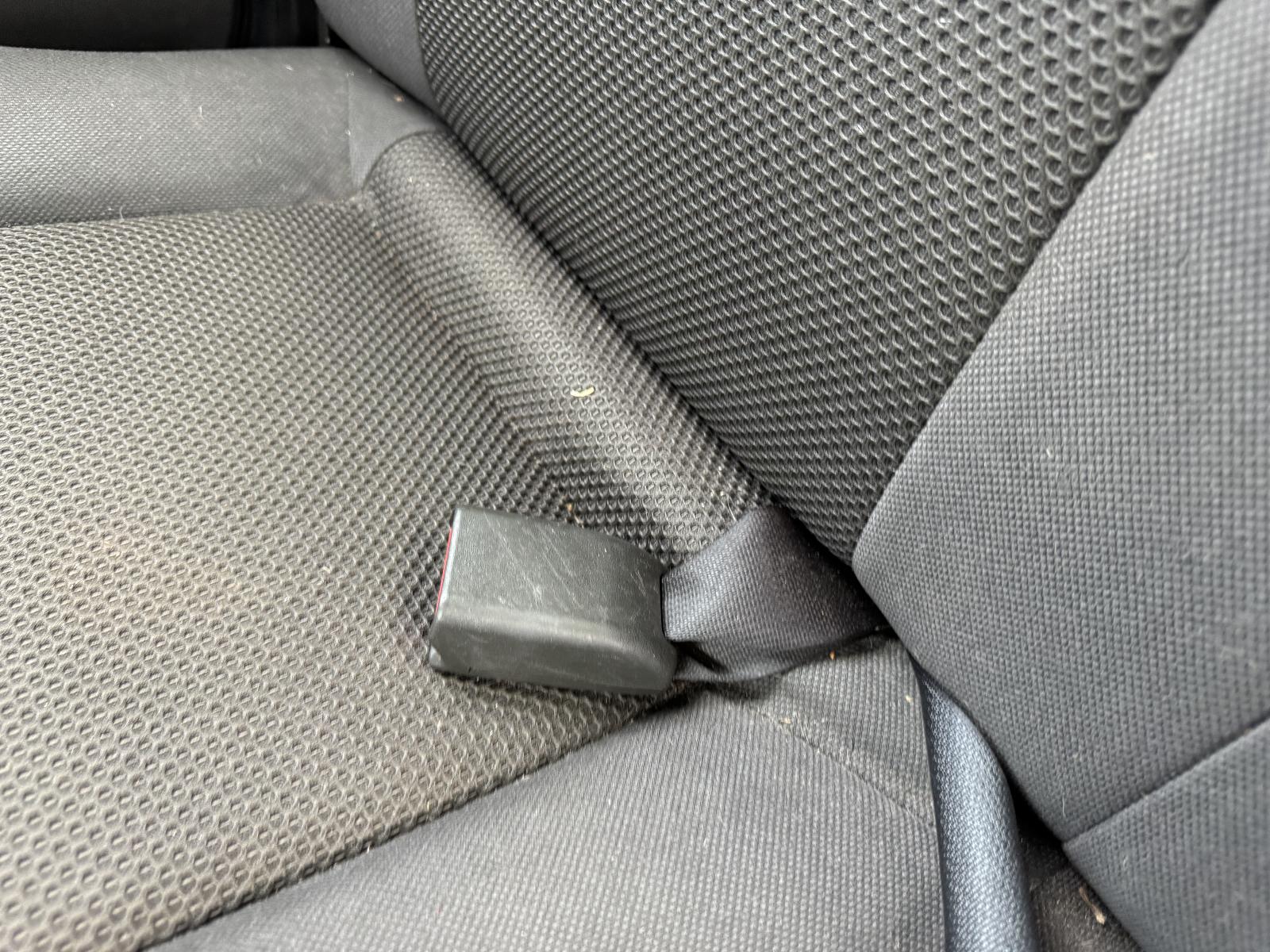 View NISSAN NAVARA 2010 4 Door Utility Breaking