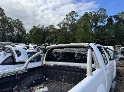 View NISSAN NAVARA 2010 4 Door Utility Breaking
