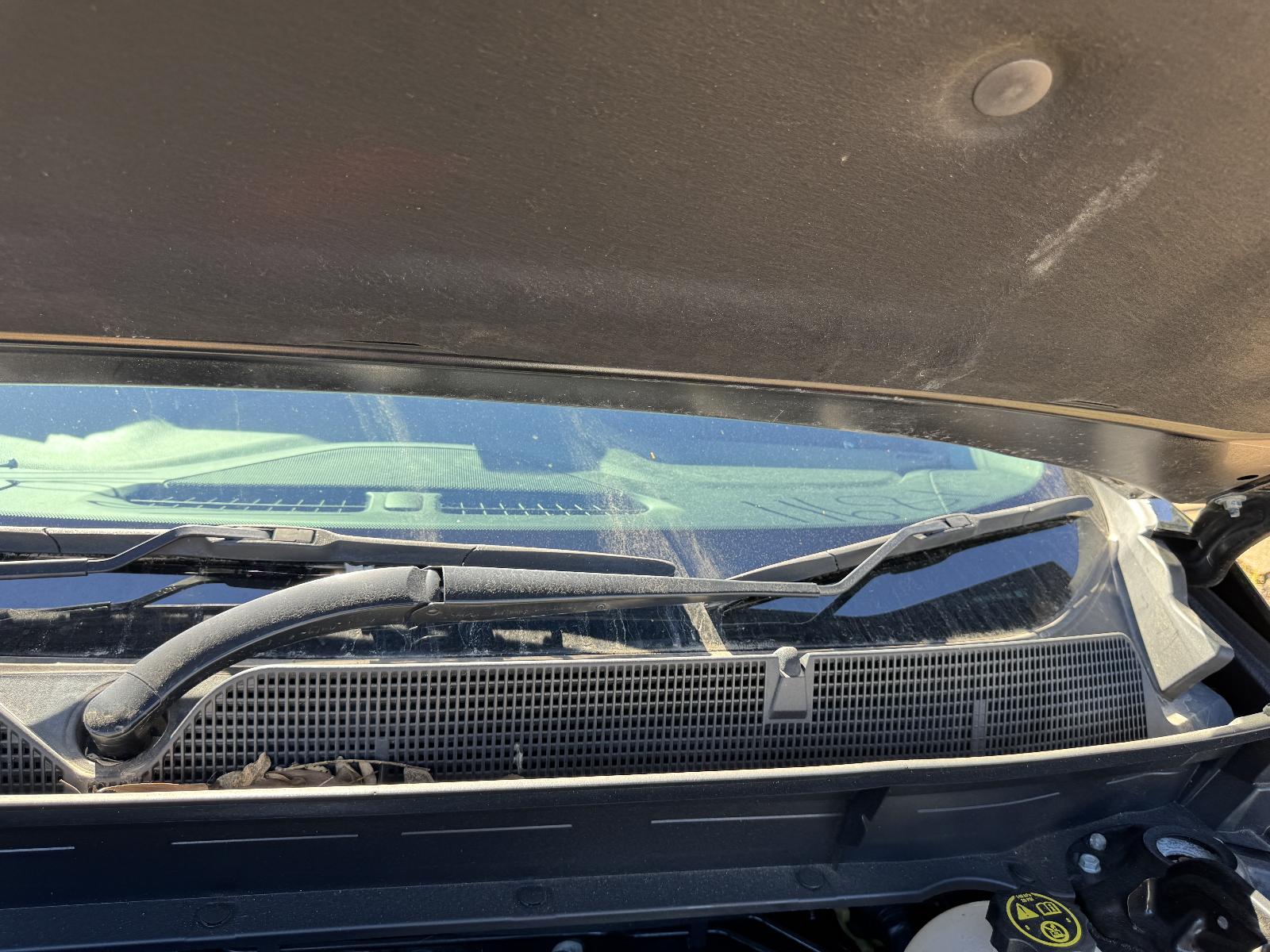View HOLDEN ACADIA 2019 5 Door Station Wagon Breaking