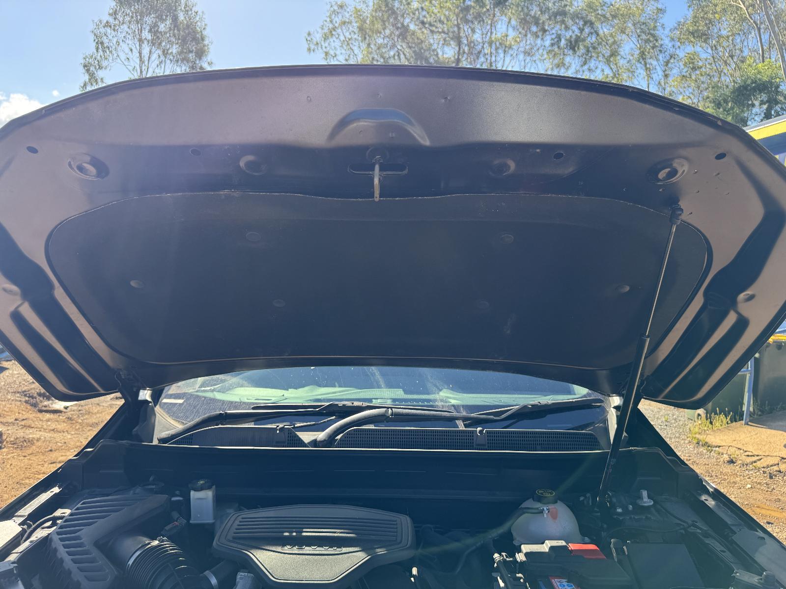 View HOLDEN ACADIA 2019 5 Door Station Wagon Breaking