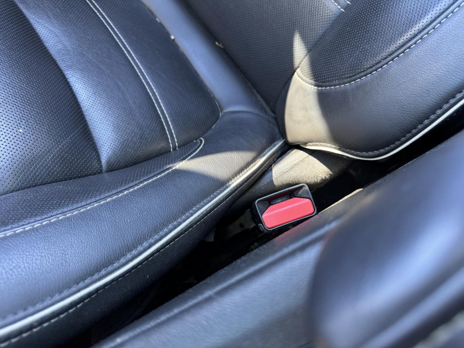 View HOLDEN ACADIA 2019 5 Door Station Wagon Breaking