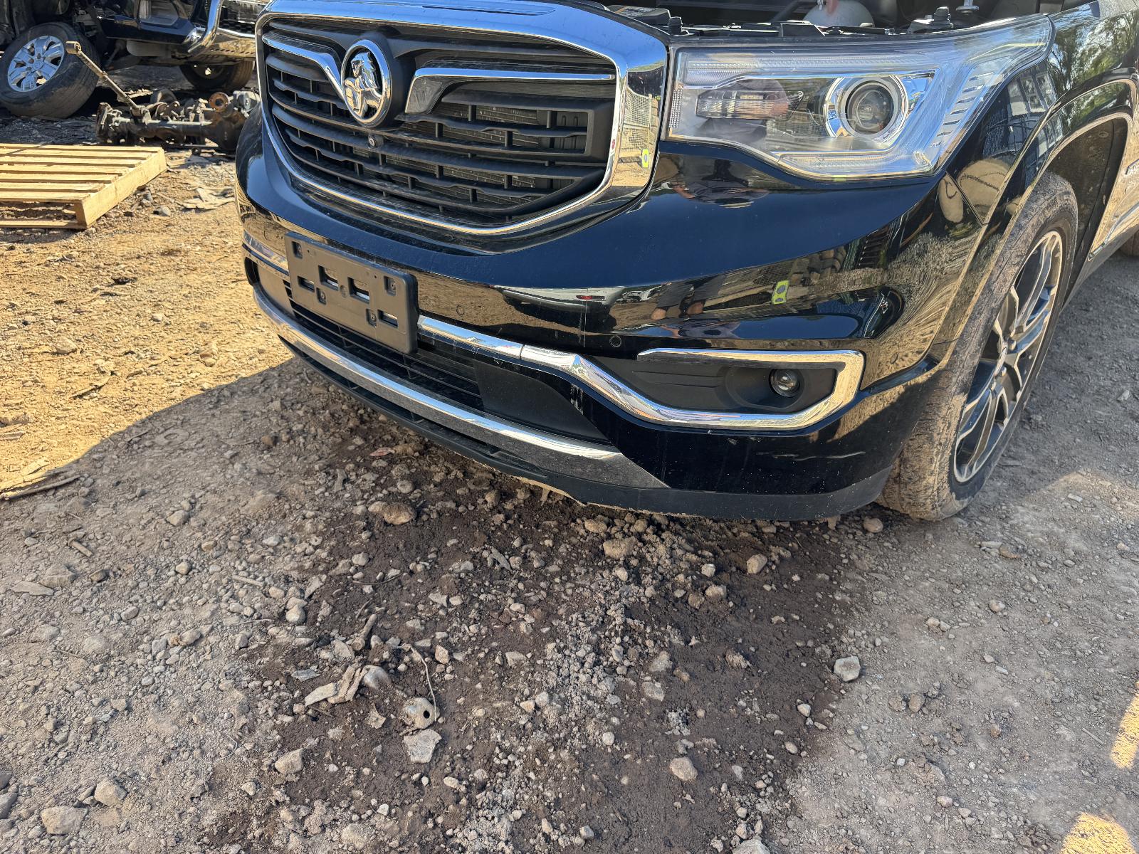 View HOLDEN ACADIA 2019 5 Door Station Wagon Breaking