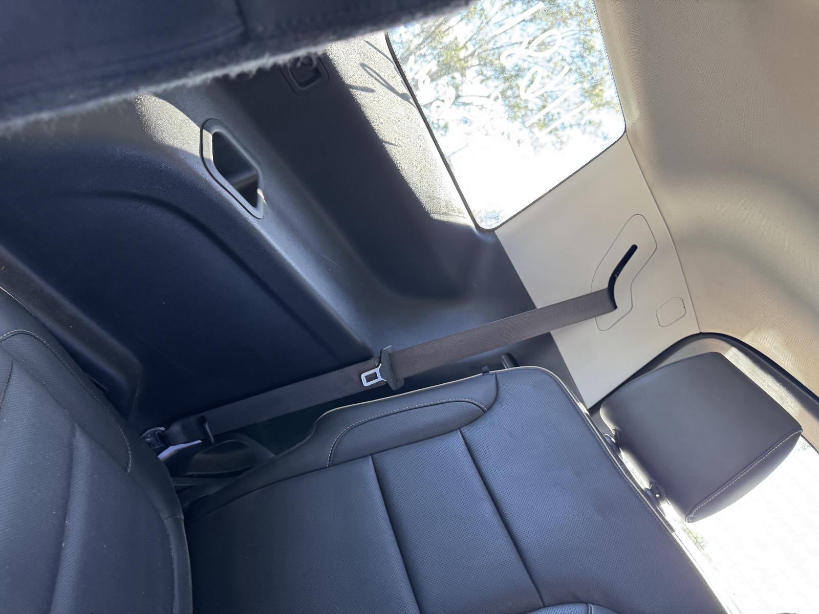View HOLDEN ACADIA 2019 5 Door Station Wagon Breaking