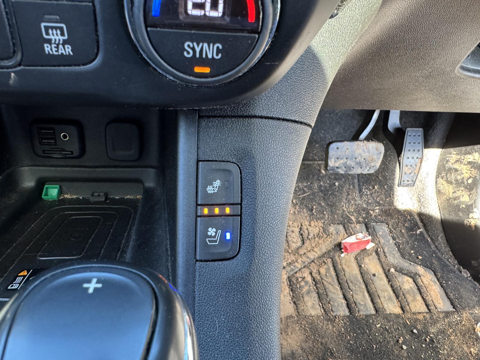 View HOLDEN ACADIA 2019 5 Door Station Wagon Breaking