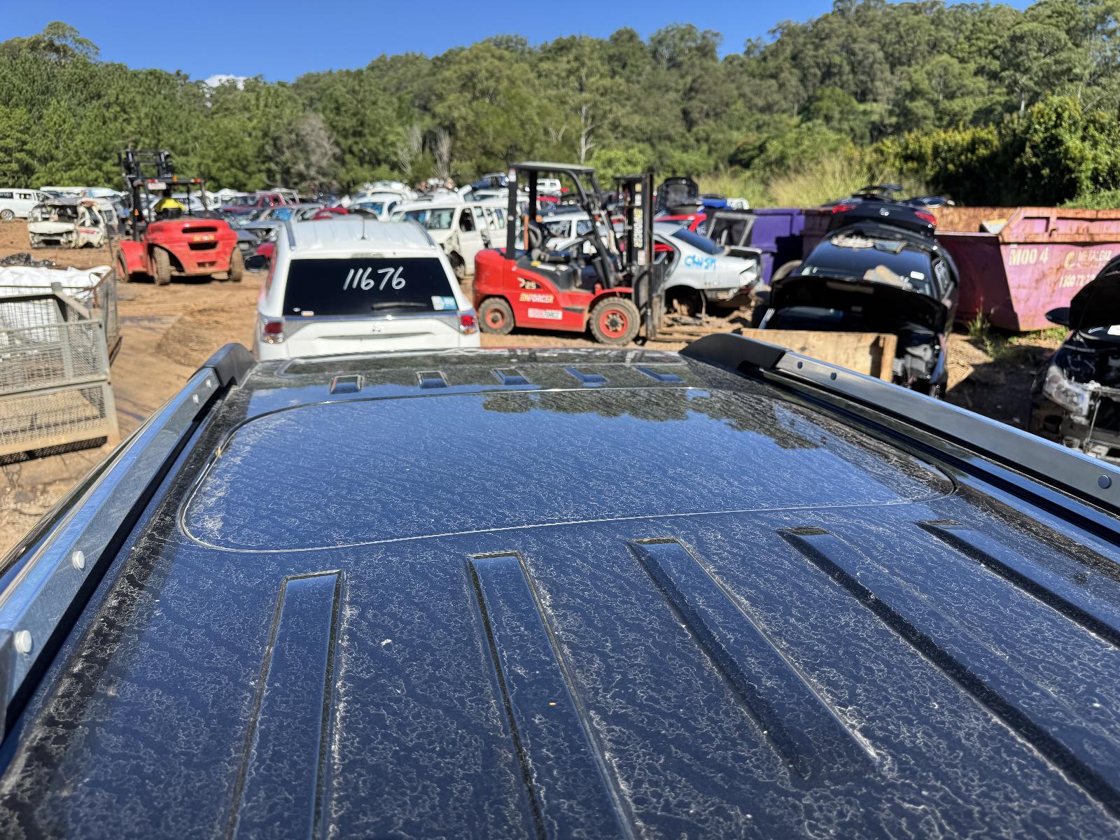 View HOLDEN ACADIA 2019 5 Door Station Wagon Breaking
