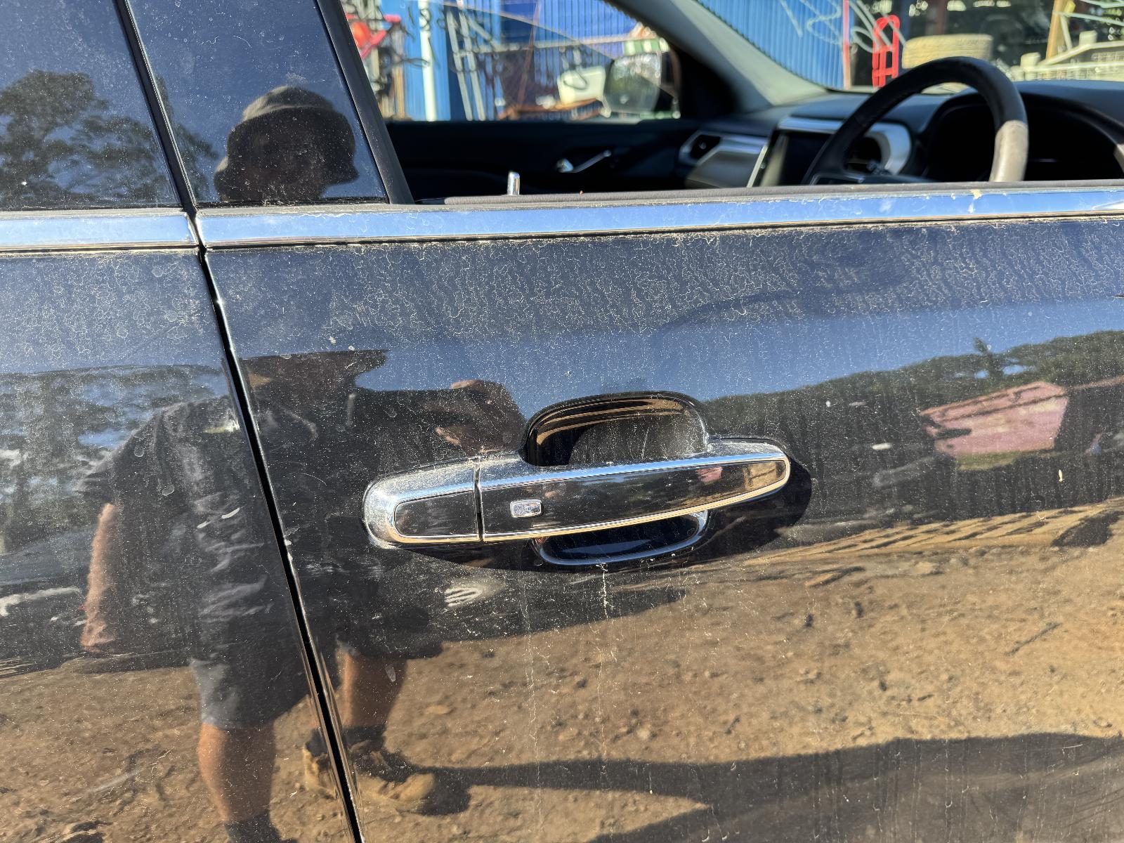 View HOLDEN ACADIA 2019 5 Door Station Wagon Breaking