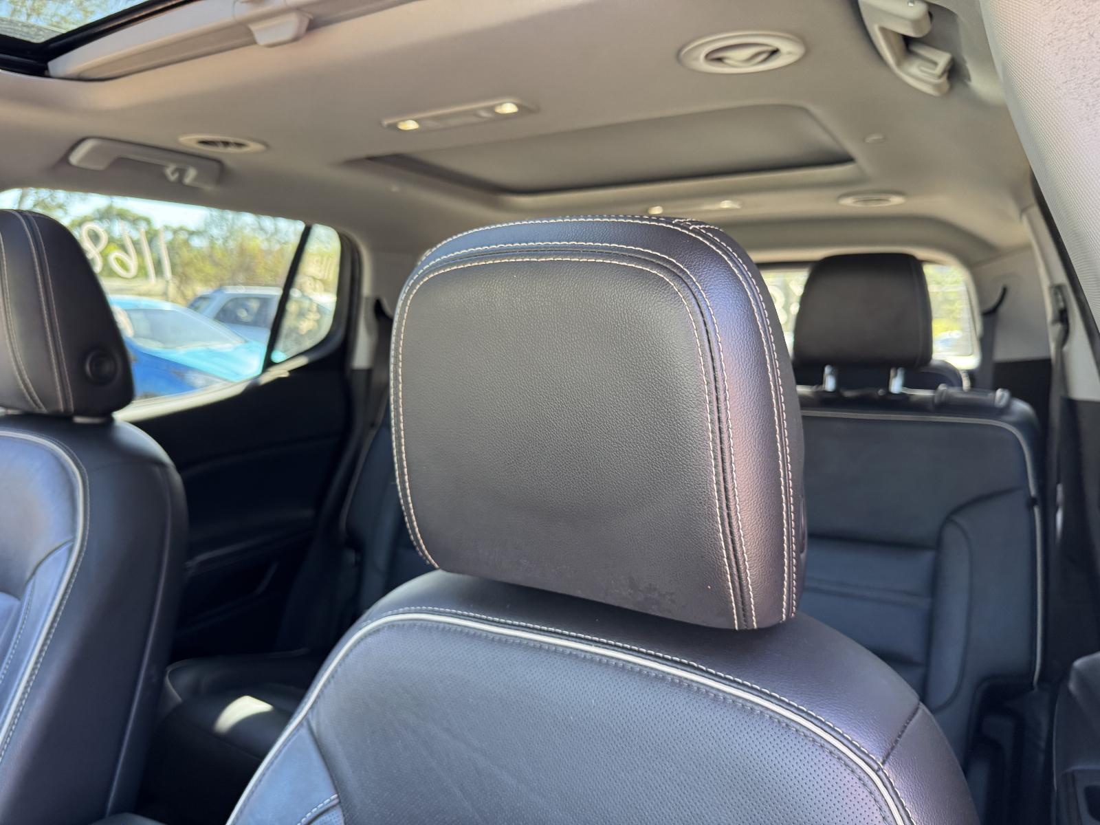 View HOLDEN ACADIA 2019 5 Door Station Wagon Breaking