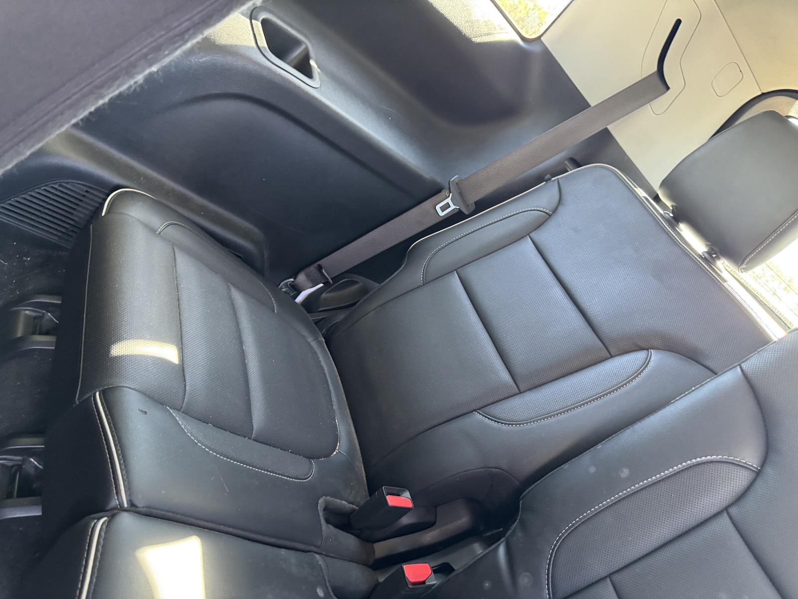 View HOLDEN ACADIA 2019 5 Door Station Wagon Breaking