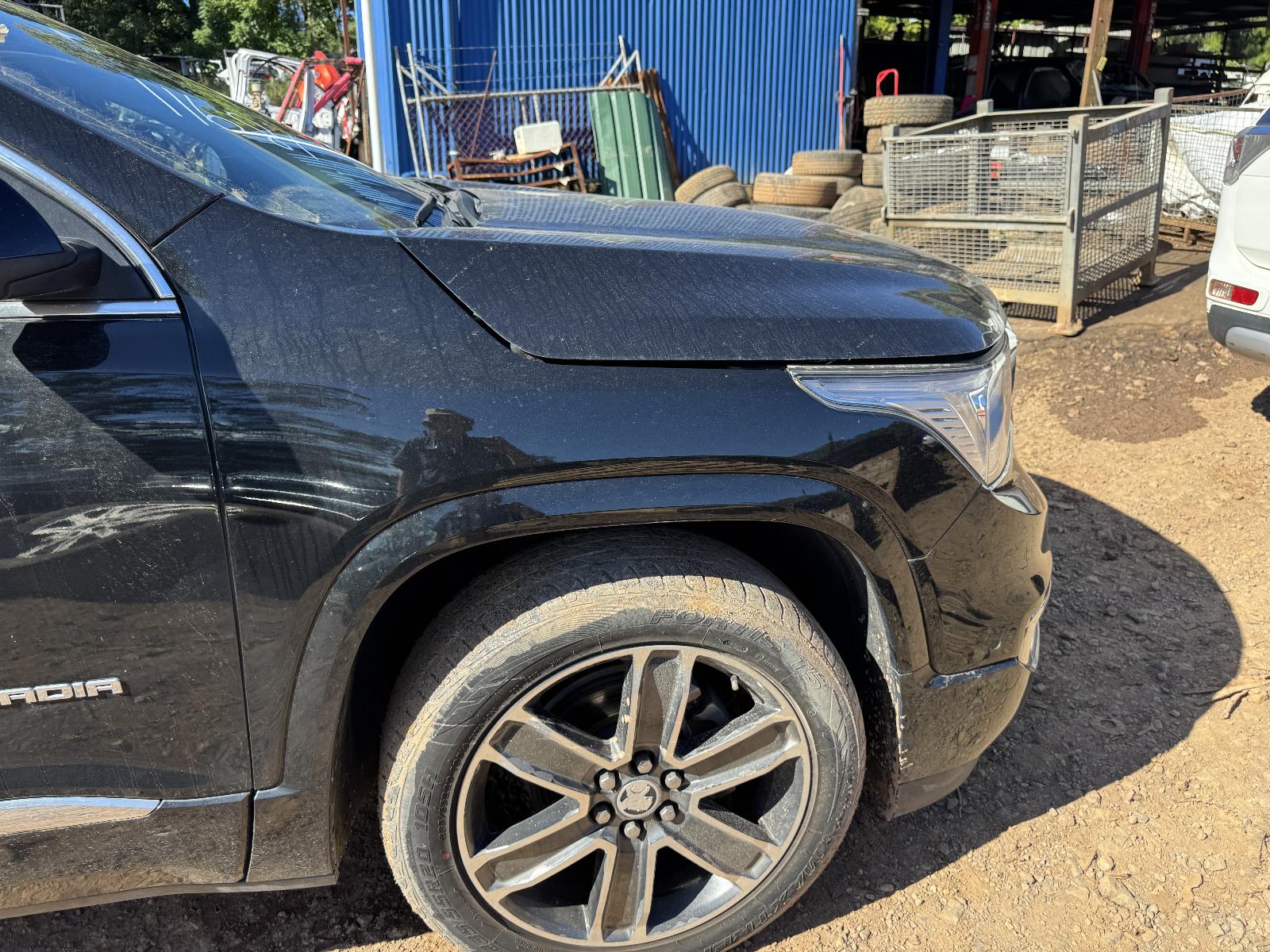 View HOLDEN ACADIA 2019 5 Door Station Wagon Breaking