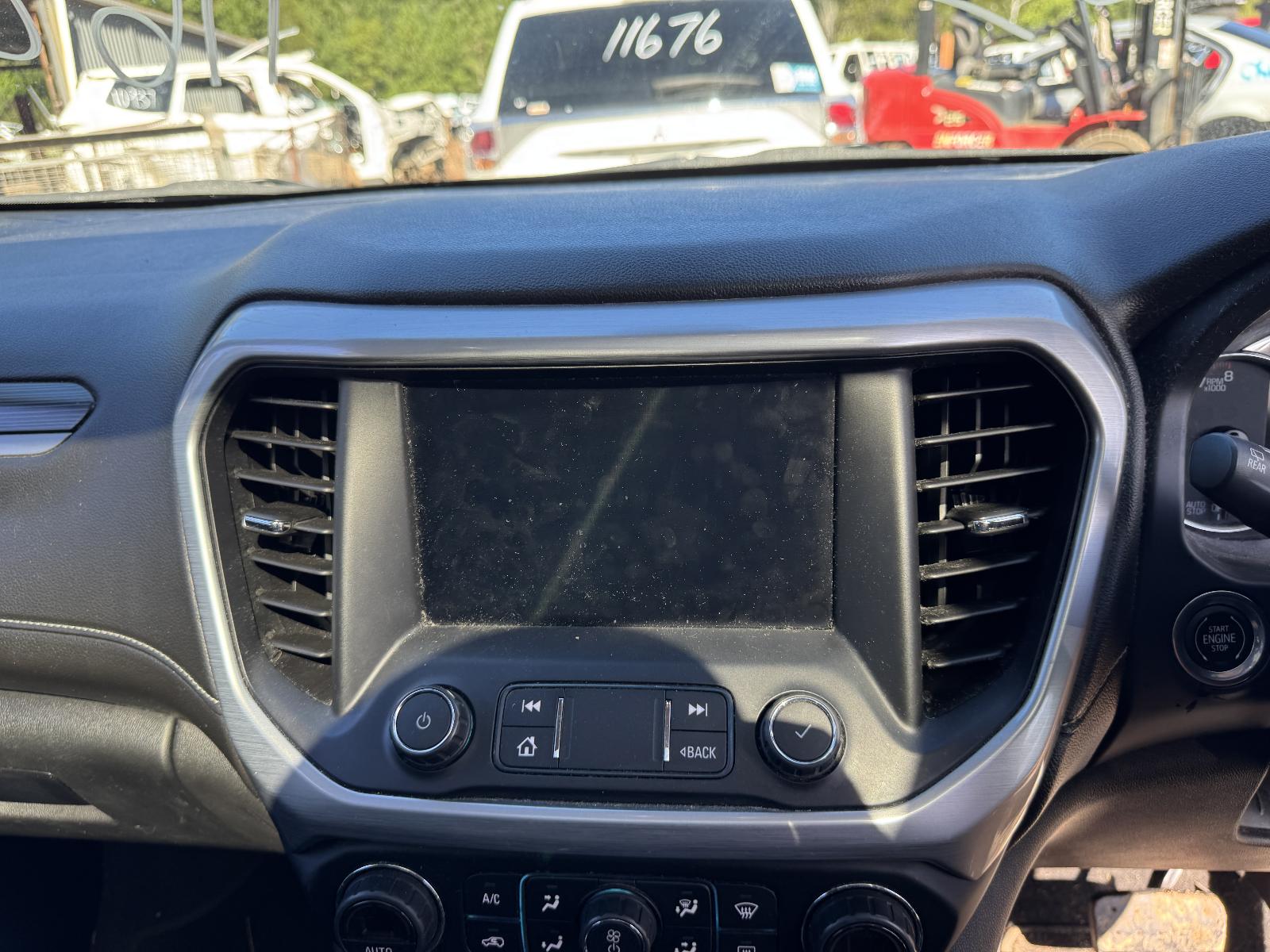 View HOLDEN ACADIA 2019 5 Door Station Wagon Breaking