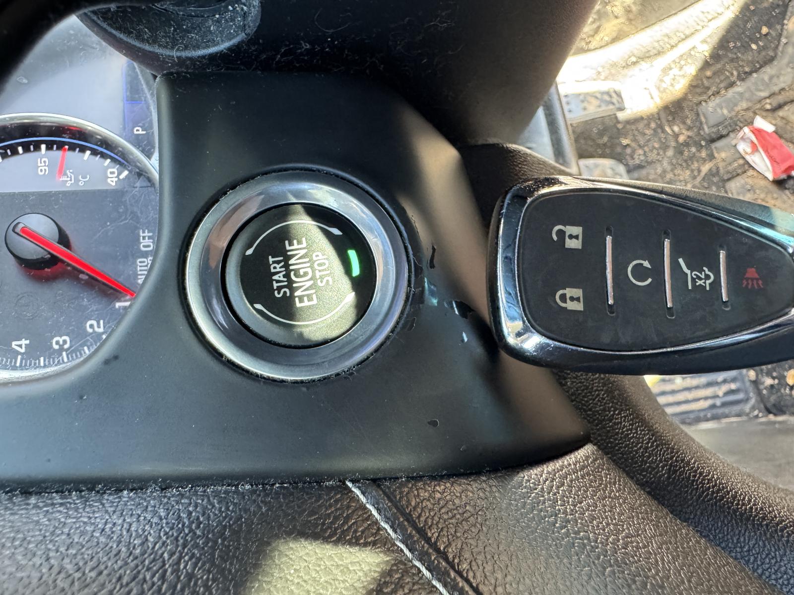 View HOLDEN ACADIA 2019 5 Door Station Wagon Breaking