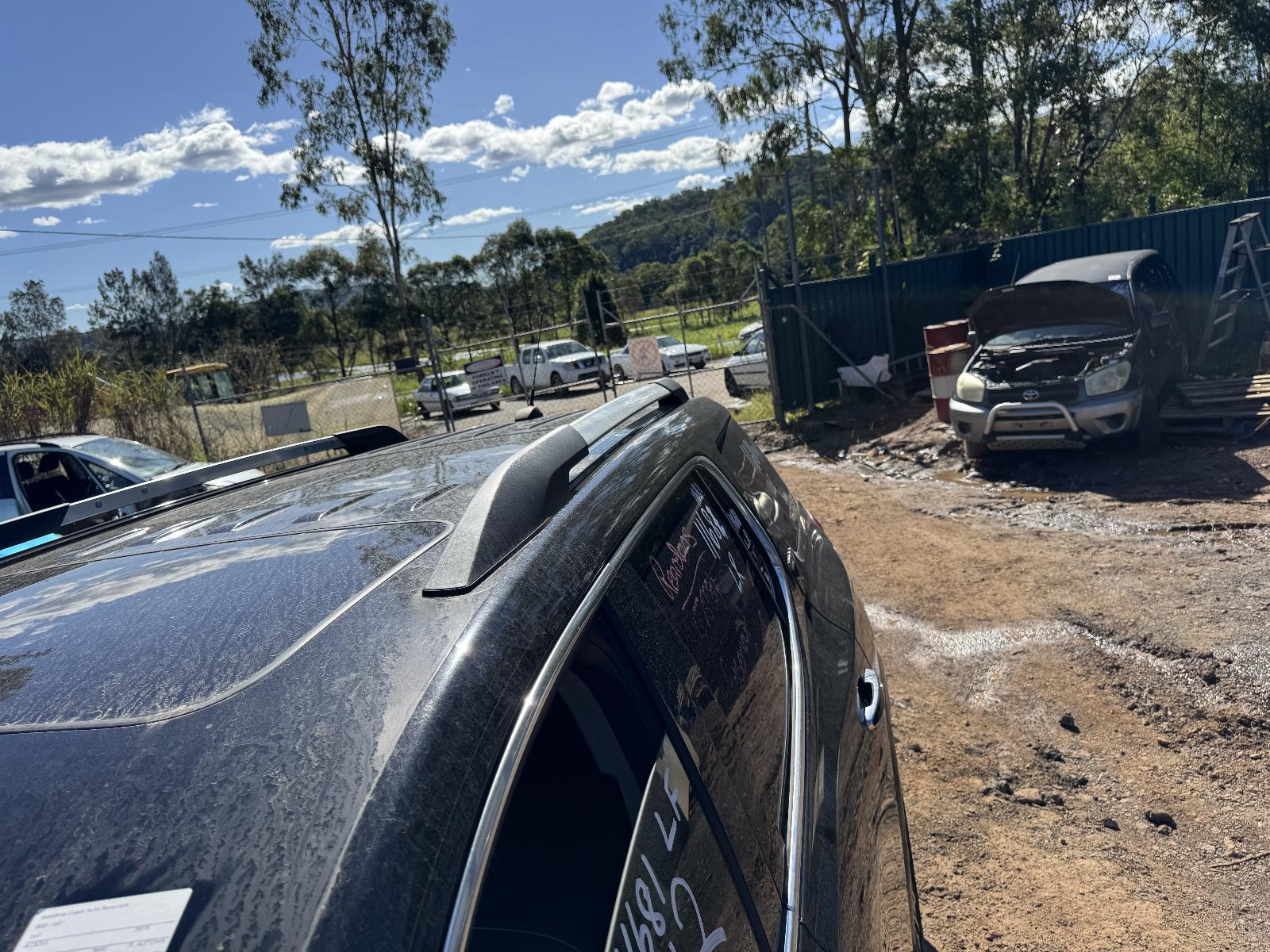 View HOLDEN ACADIA 2019 5 Door Station Wagon Breaking