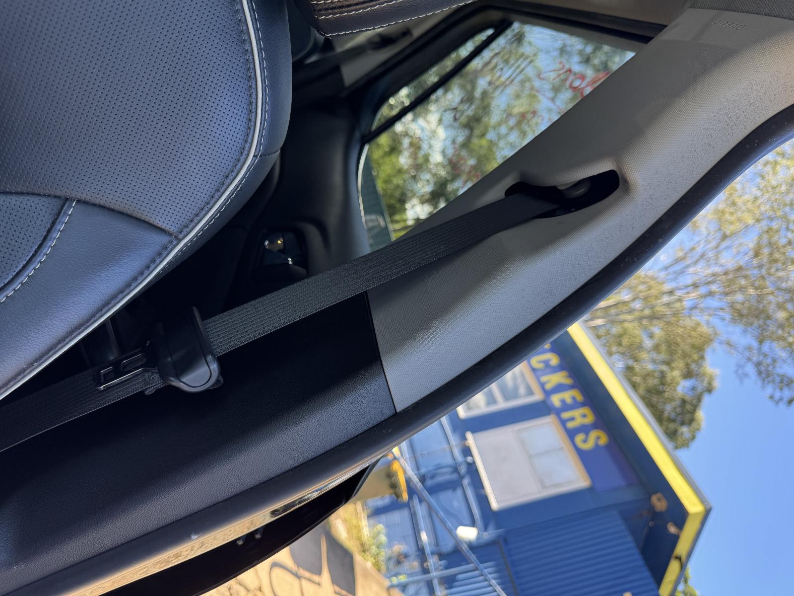 View HOLDEN ACADIA 2019 5 Door Station Wagon Breaking