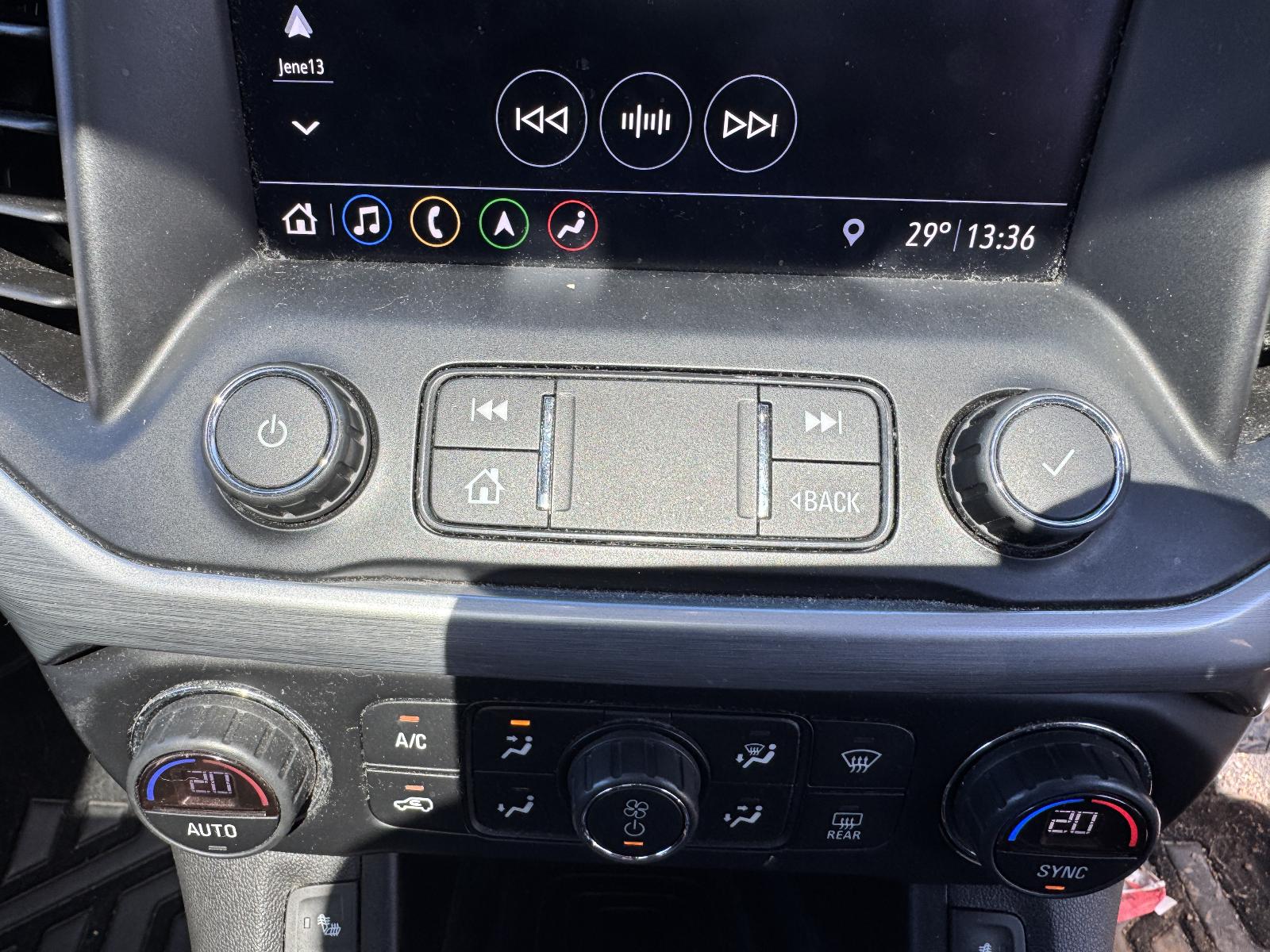 View HOLDEN ACADIA 2019 5 Door Station Wagon Breaking