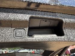 View HOLDEN ACADIA 2019 5 Door Station Wagon Breaking