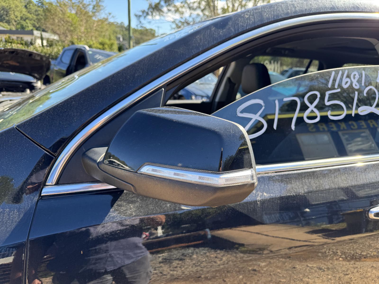 View HOLDEN ACADIA 2019 5 Door Station Wagon Breaking