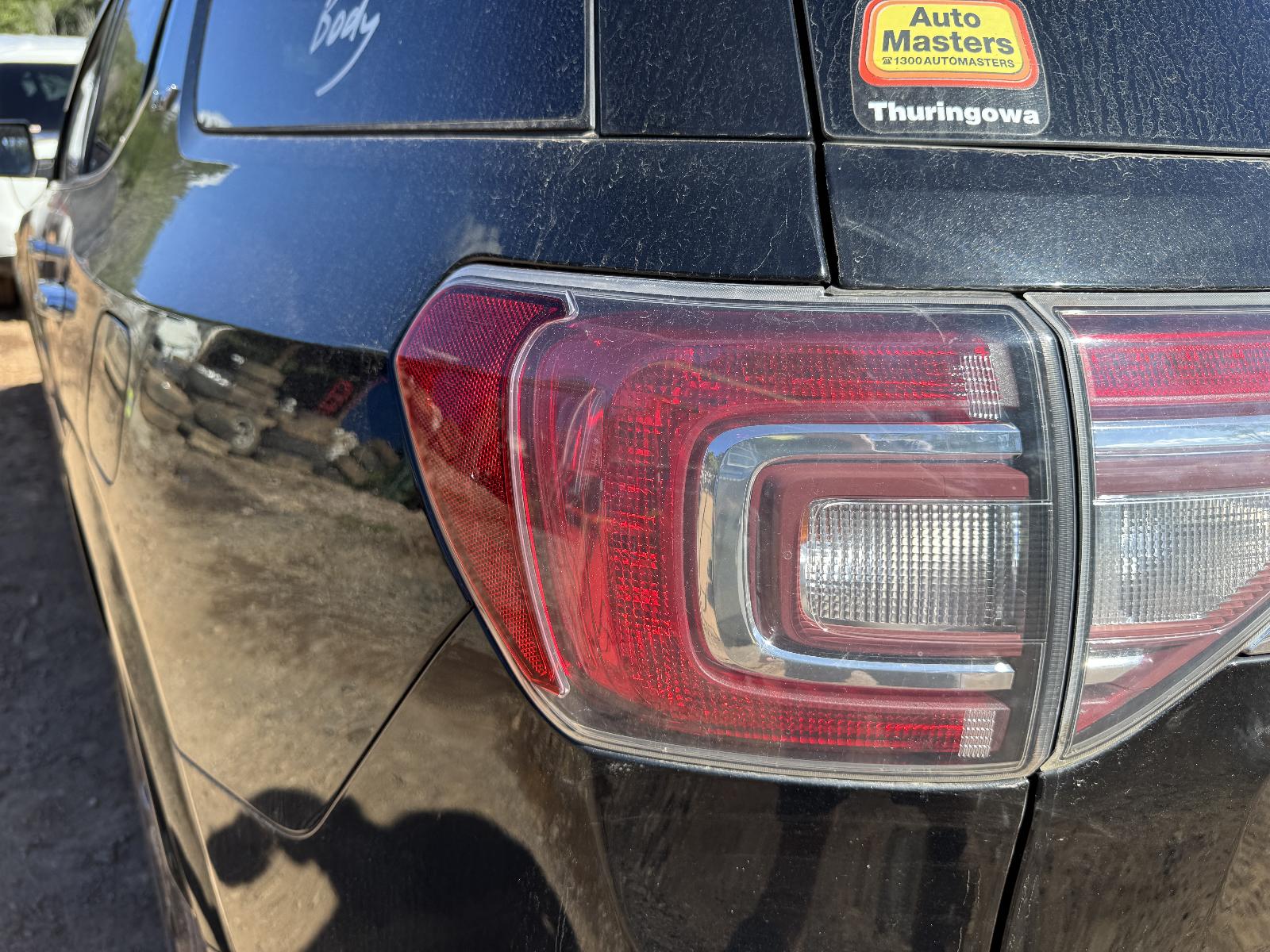 View HOLDEN ACADIA 2019 5 Door Station Wagon Breaking