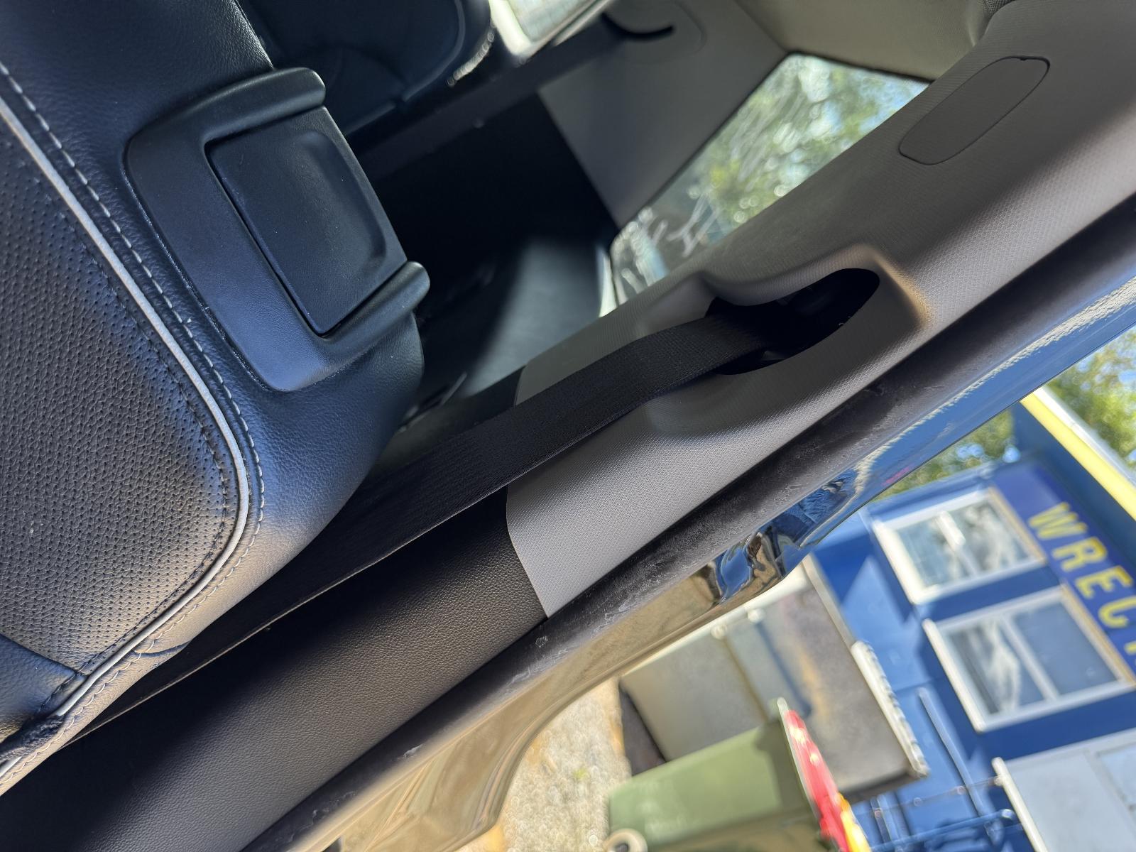 View HOLDEN ACADIA 2019 5 Door Station Wagon Breaking