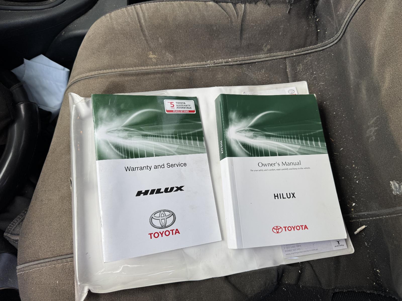 View TOYOTA HILUX 2019 2 Door Utility Breaking