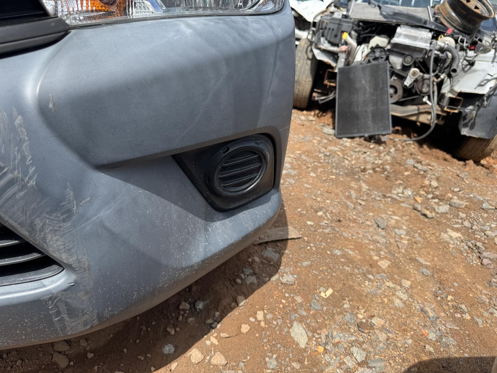 View TOYOTA HILUX 2019 2 Door Utility Breaking