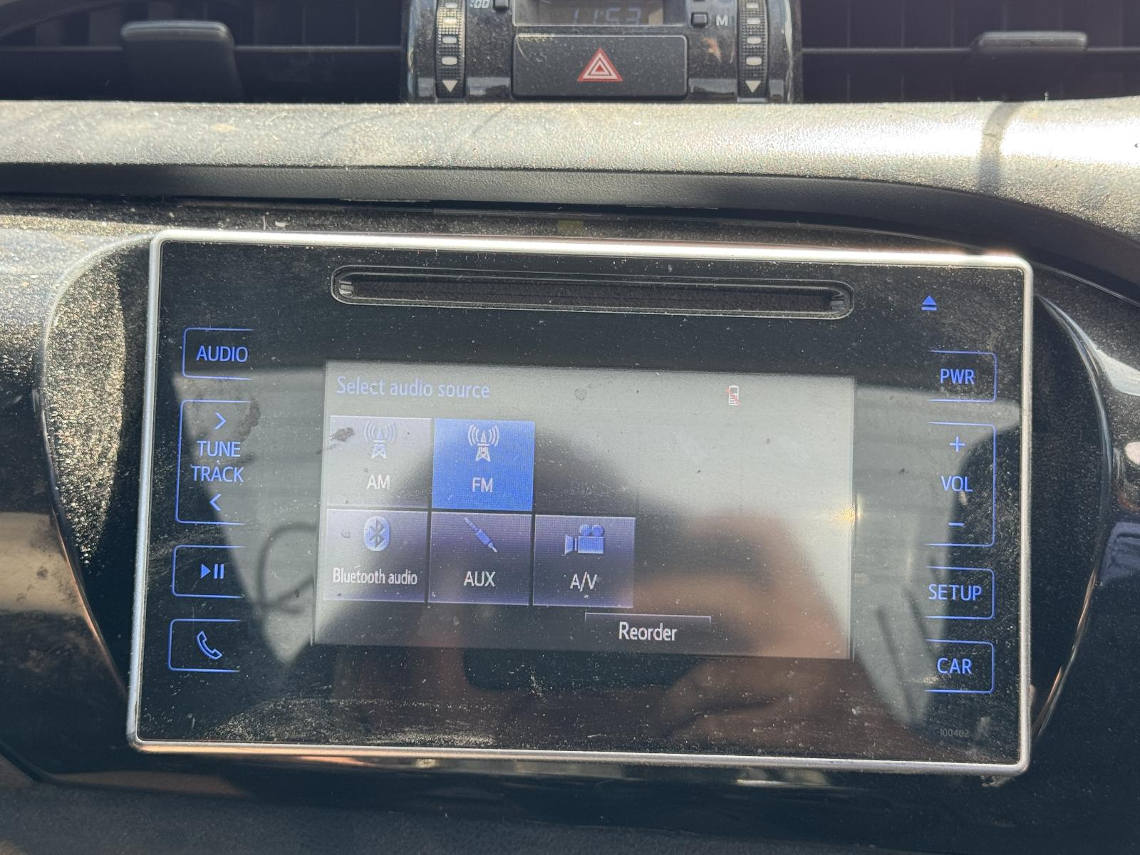 View TOYOTA HILUX 2019 2 Door Utility Breaking