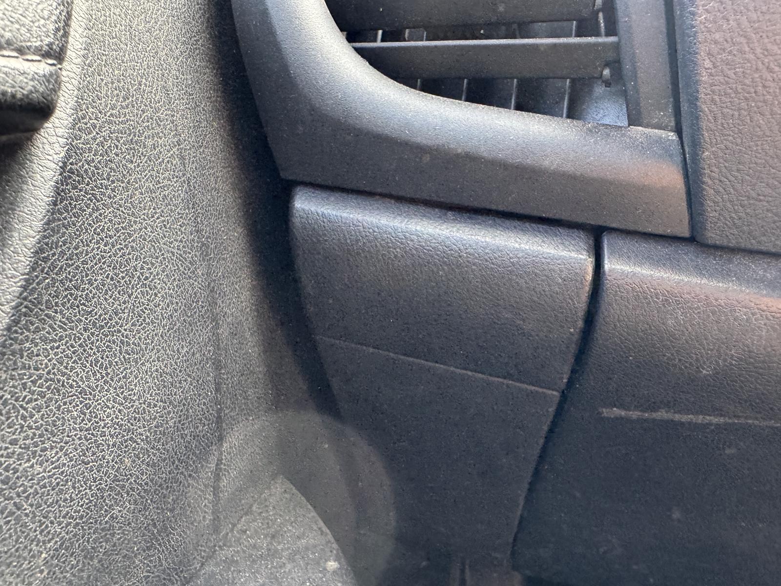 View TOYOTA HILUX 2019 2 Door Utility Breaking