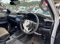 View TOYOTA HILUX 2019 2 Door Utility Breaking