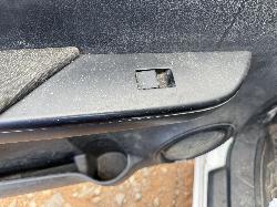 View TOYOTA HILUX 2019 2 Door Utility Breaking
