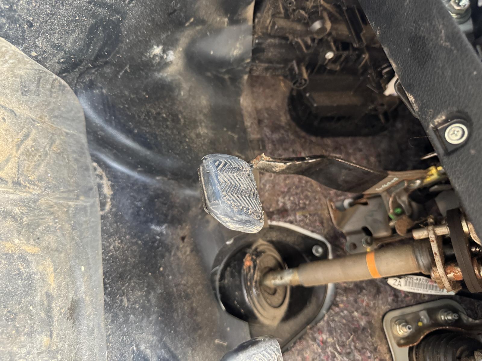 View TOYOTA HILUX 2019 2 Door Utility Breaking