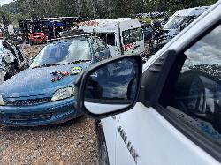View TOYOTA HILUX 2019 2 Door Utility Breaking