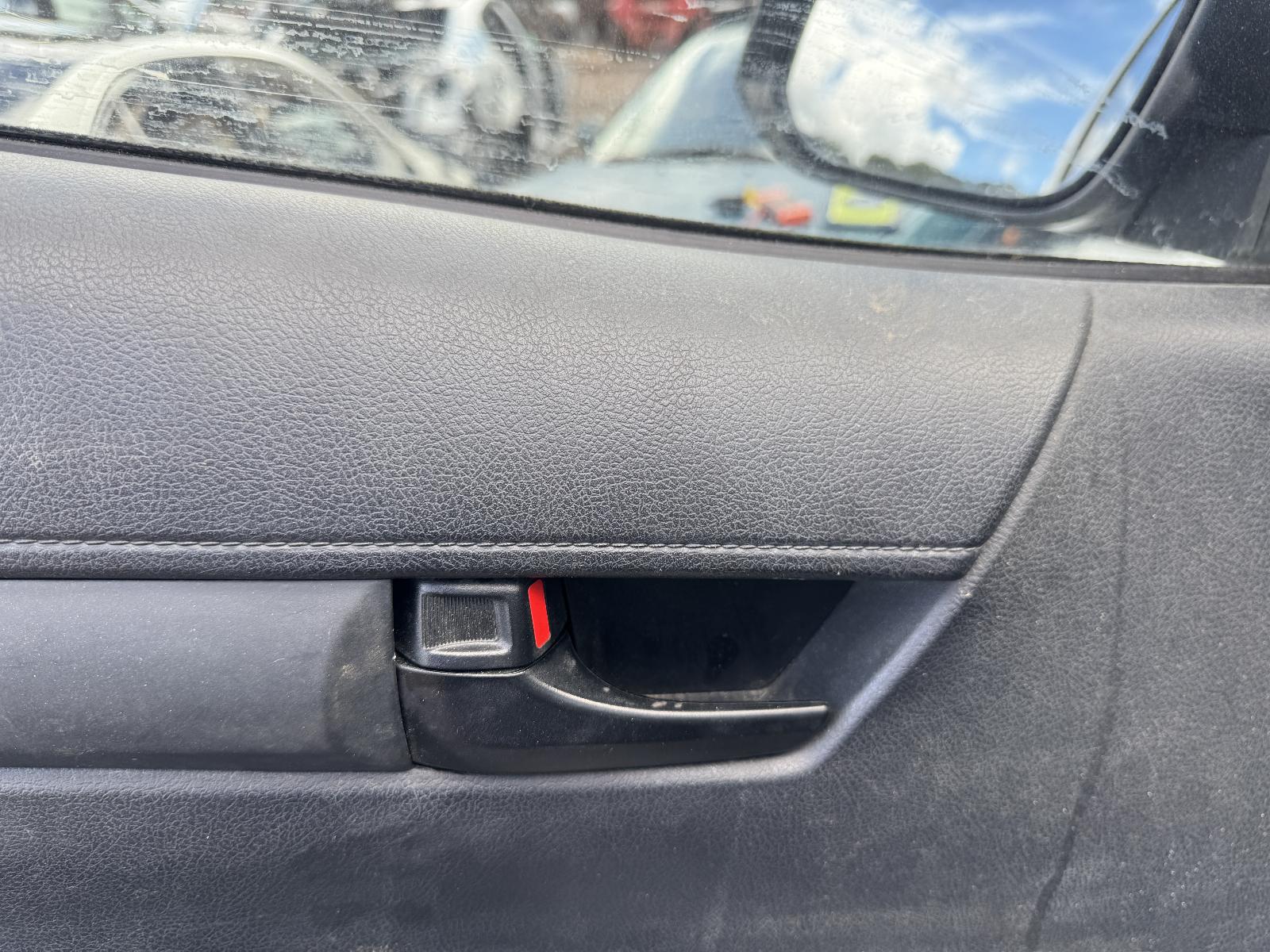 View TOYOTA HILUX 2019 2 Door Utility Breaking