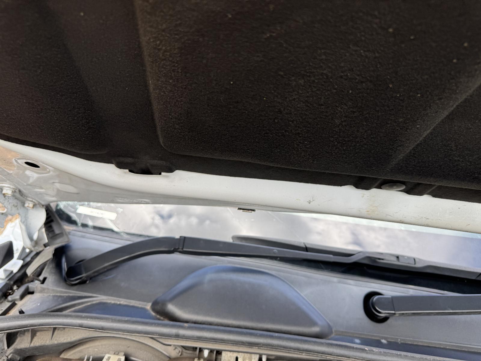 View TOYOTA HILUX 2019 2 Door Utility Breaking