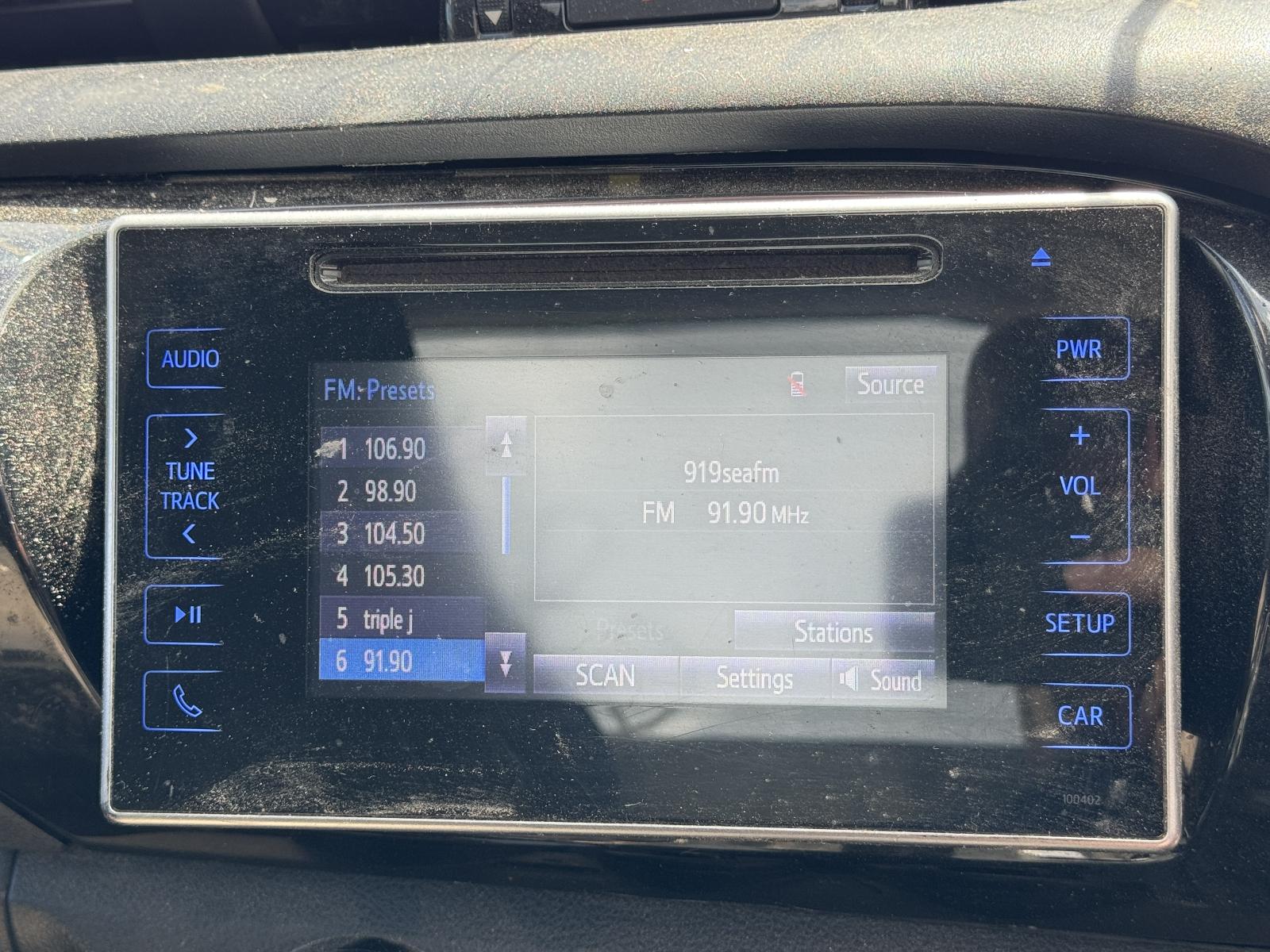 View TOYOTA HILUX 2019 2 Door Utility Breaking