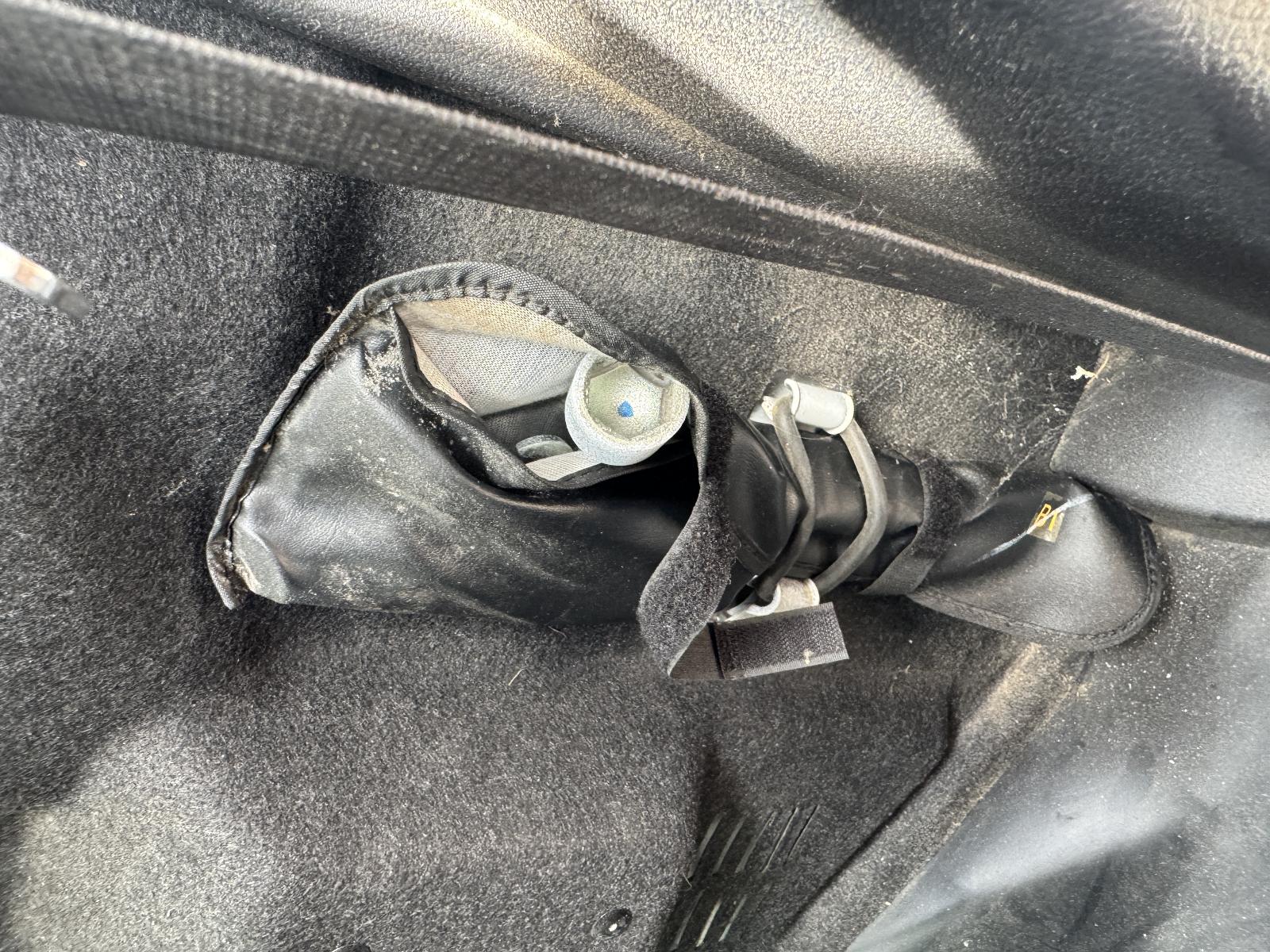 View TOYOTA HILUX 2019 2 Door Utility Breaking