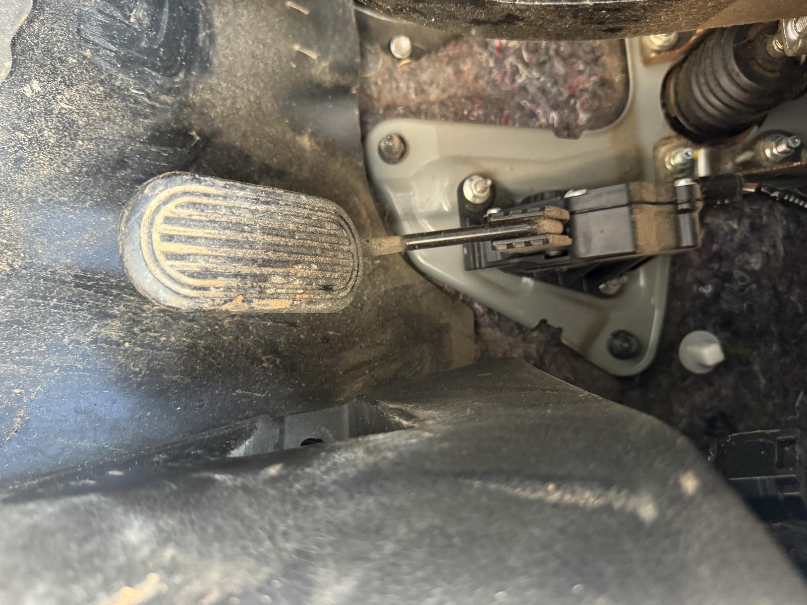 View TOYOTA HILUX 2019 2 Door Utility Breaking