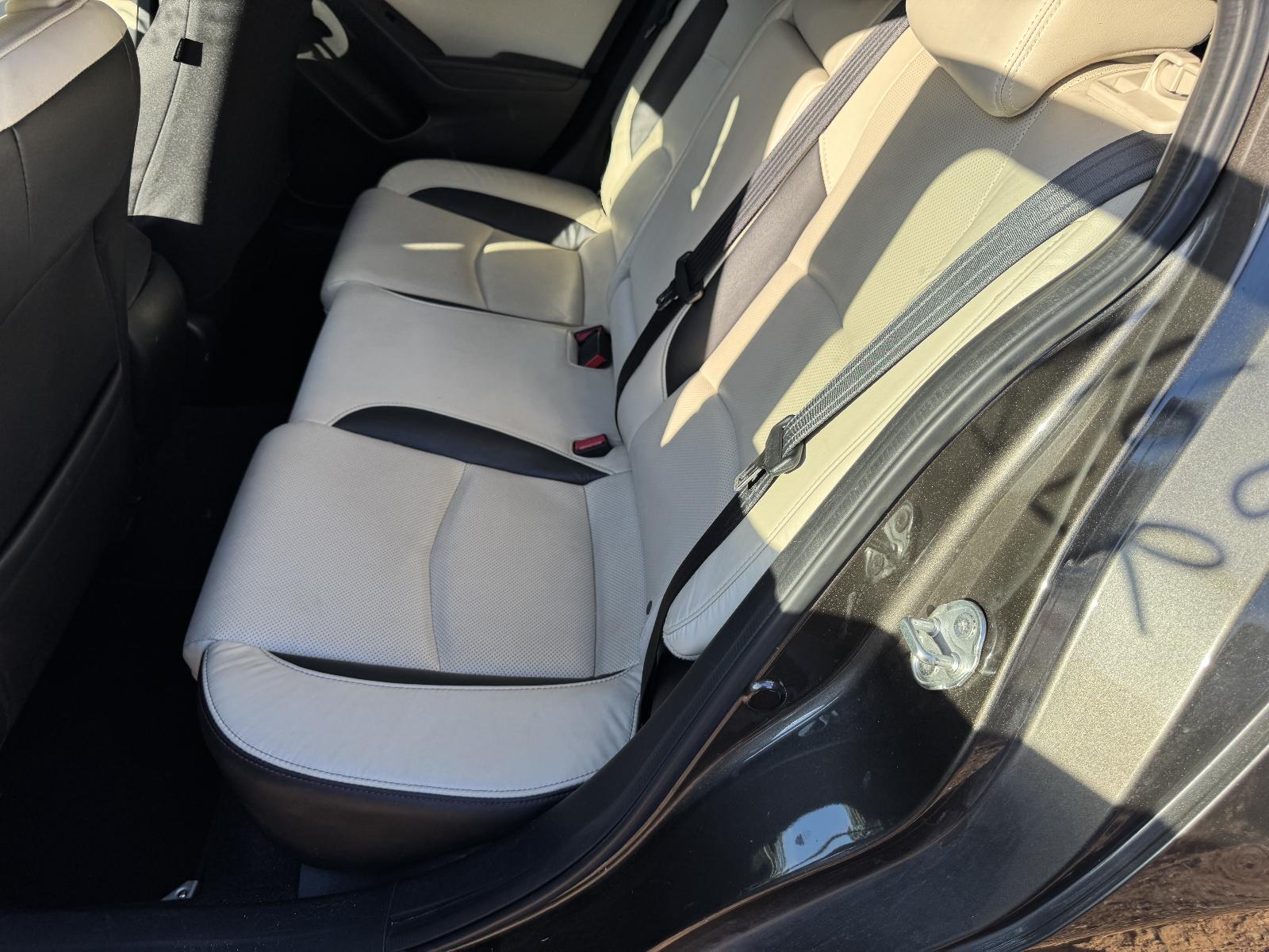 View MAZDA 3 2013 4 Door Hatchback Breaking