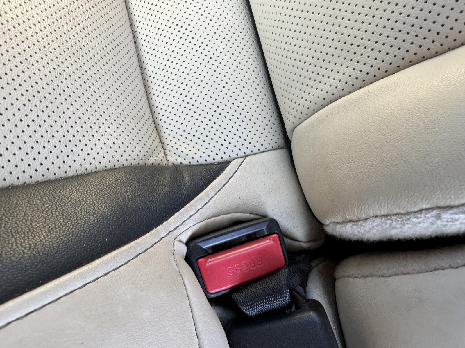View MAZDA 3 2013 4 Door Hatchback Breaking