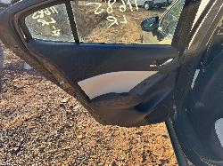 View MAZDA 3 2013 4 Door Hatchback Breaking