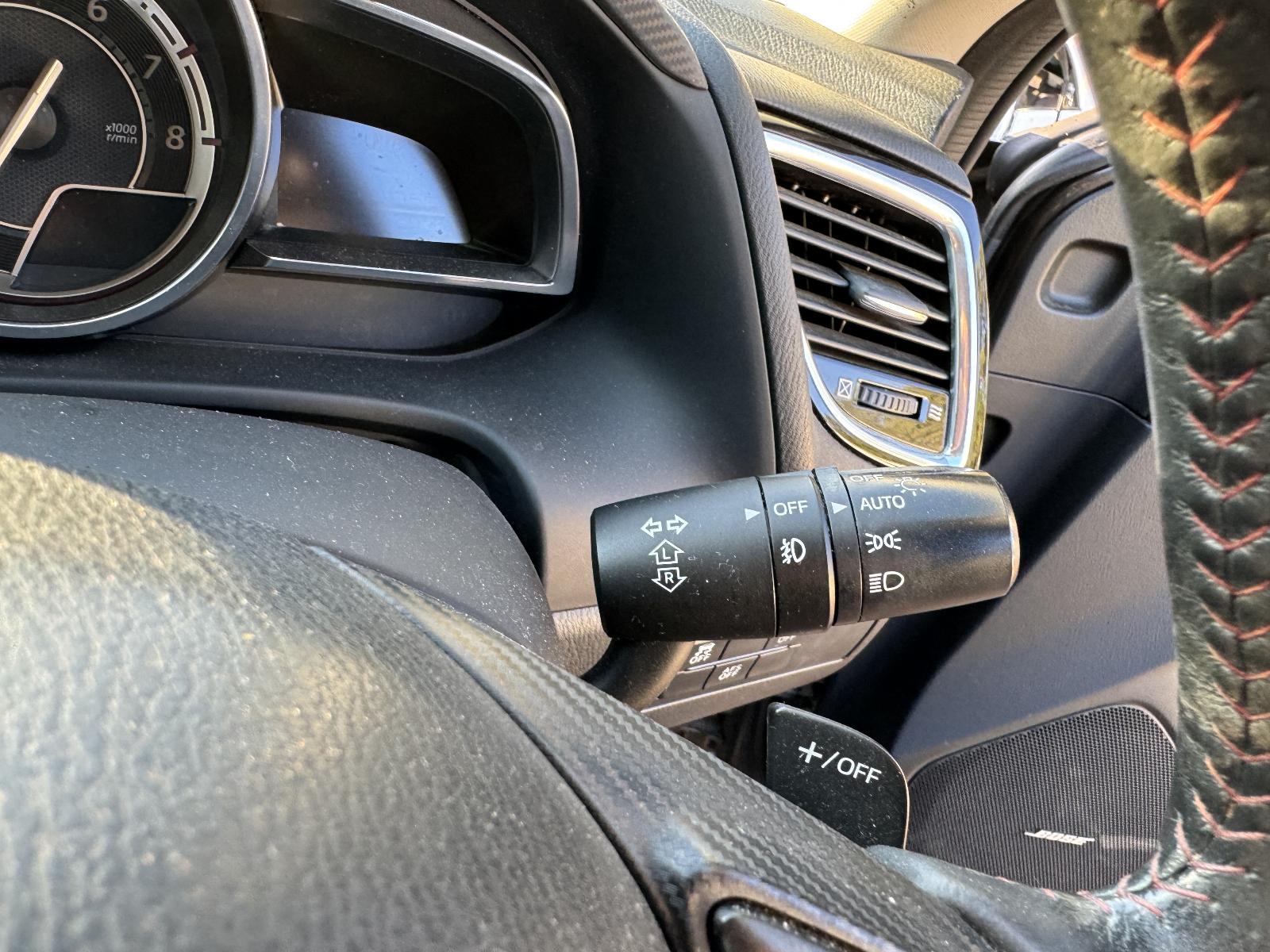 View MAZDA 3 2013 4 Door Hatchback Breaking