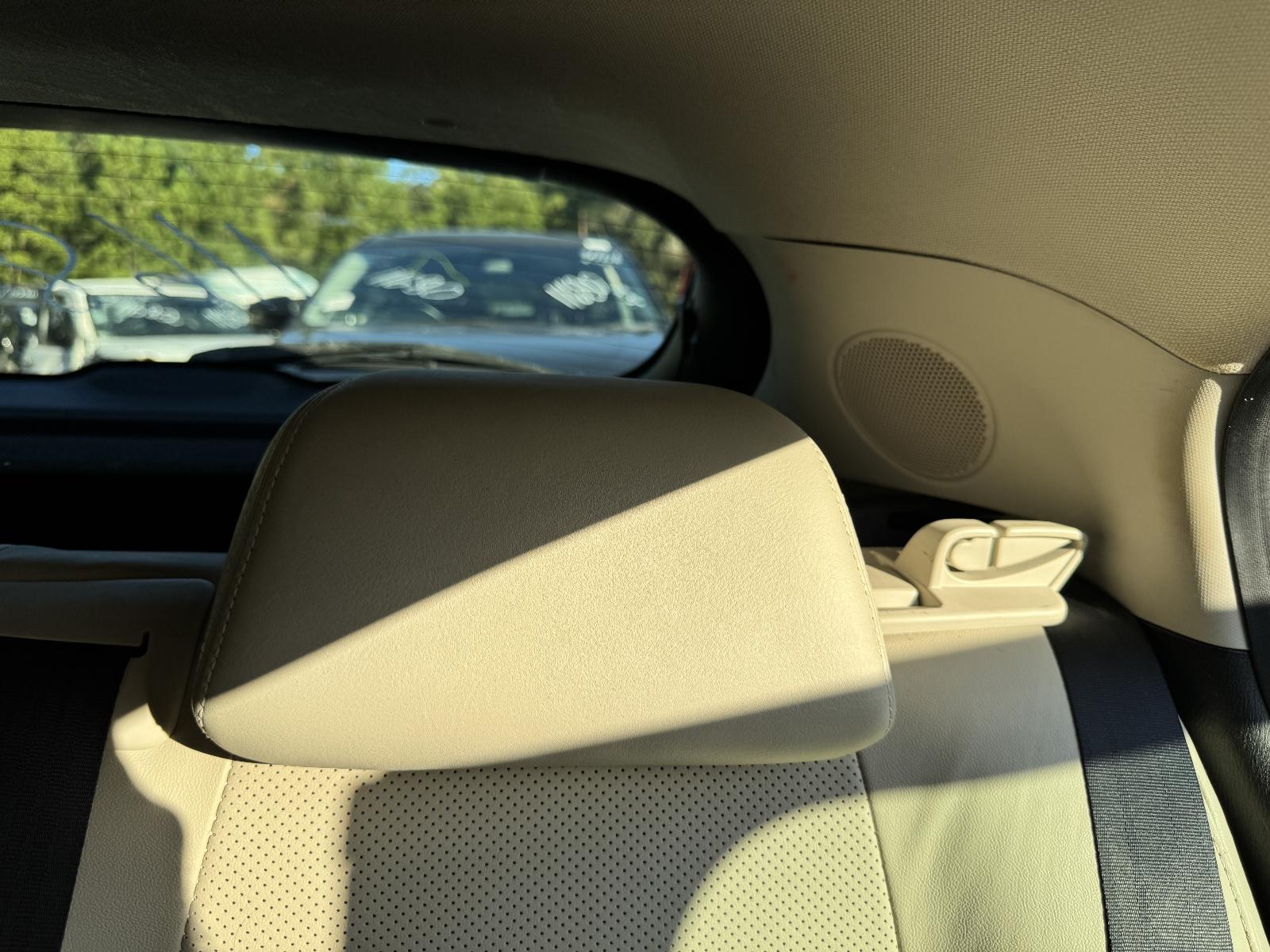 View MAZDA 3 2013 4 Door Hatchback Breaking