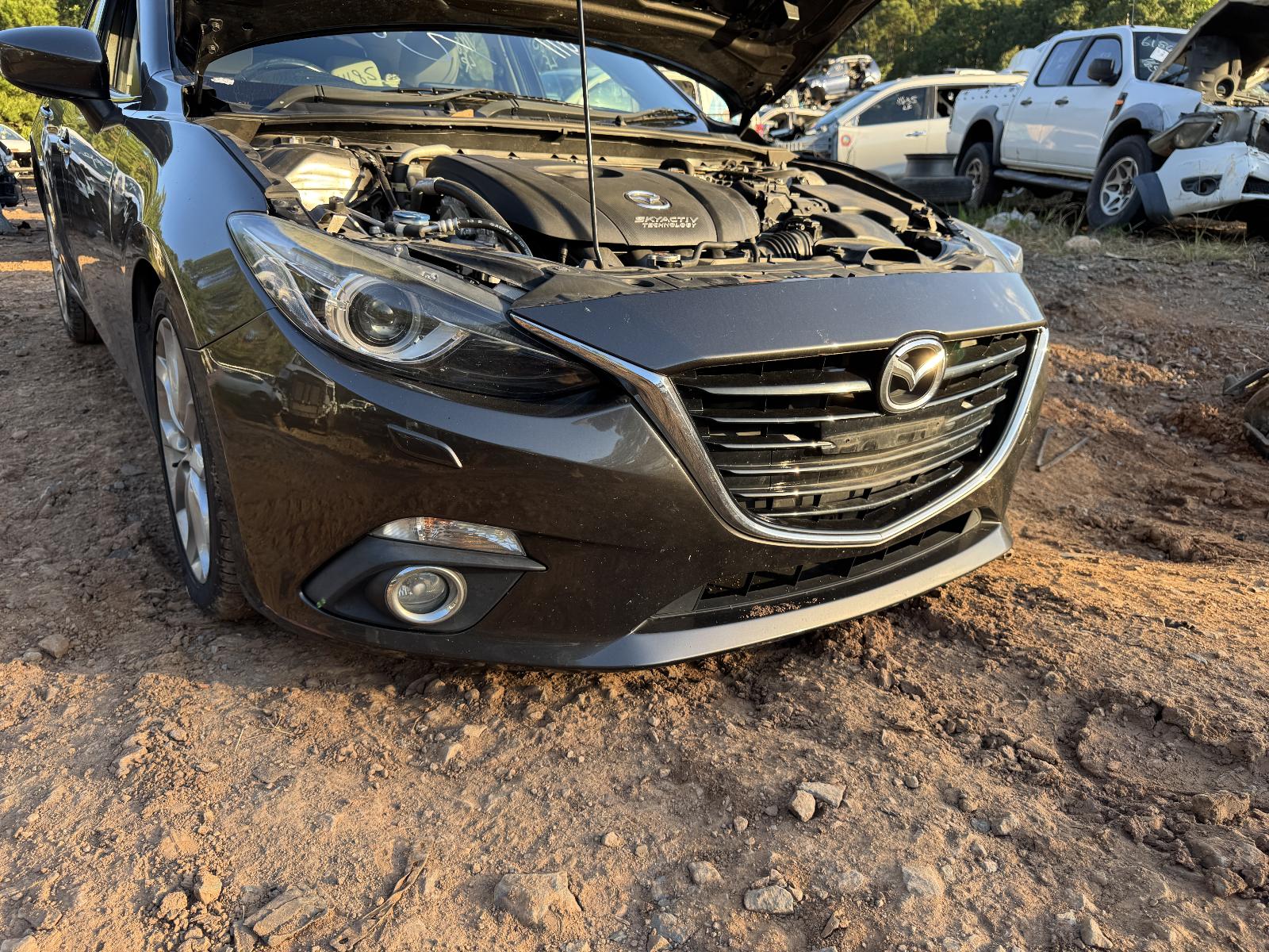 View MAZDA 3 2013 4 Door Hatchback Breaking
