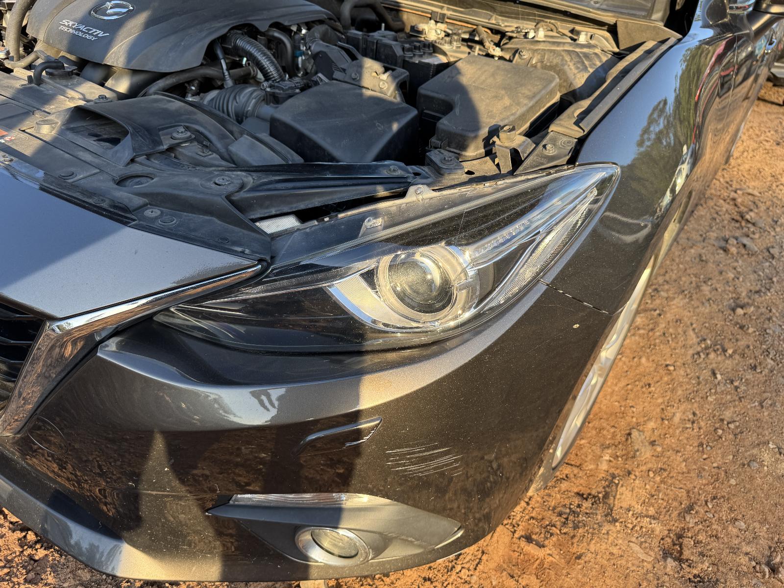 View MAZDA 3 2013 4 Door Hatchback Breaking