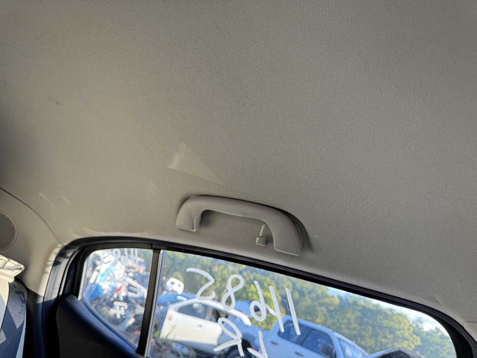 View MAZDA 3 2013 4 Door Hatchback Breaking