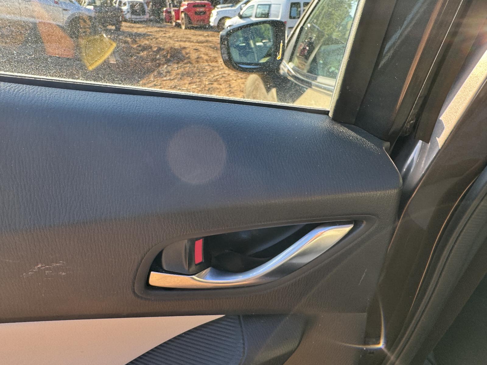 View MAZDA 3 2013 4 Door Hatchback Breaking