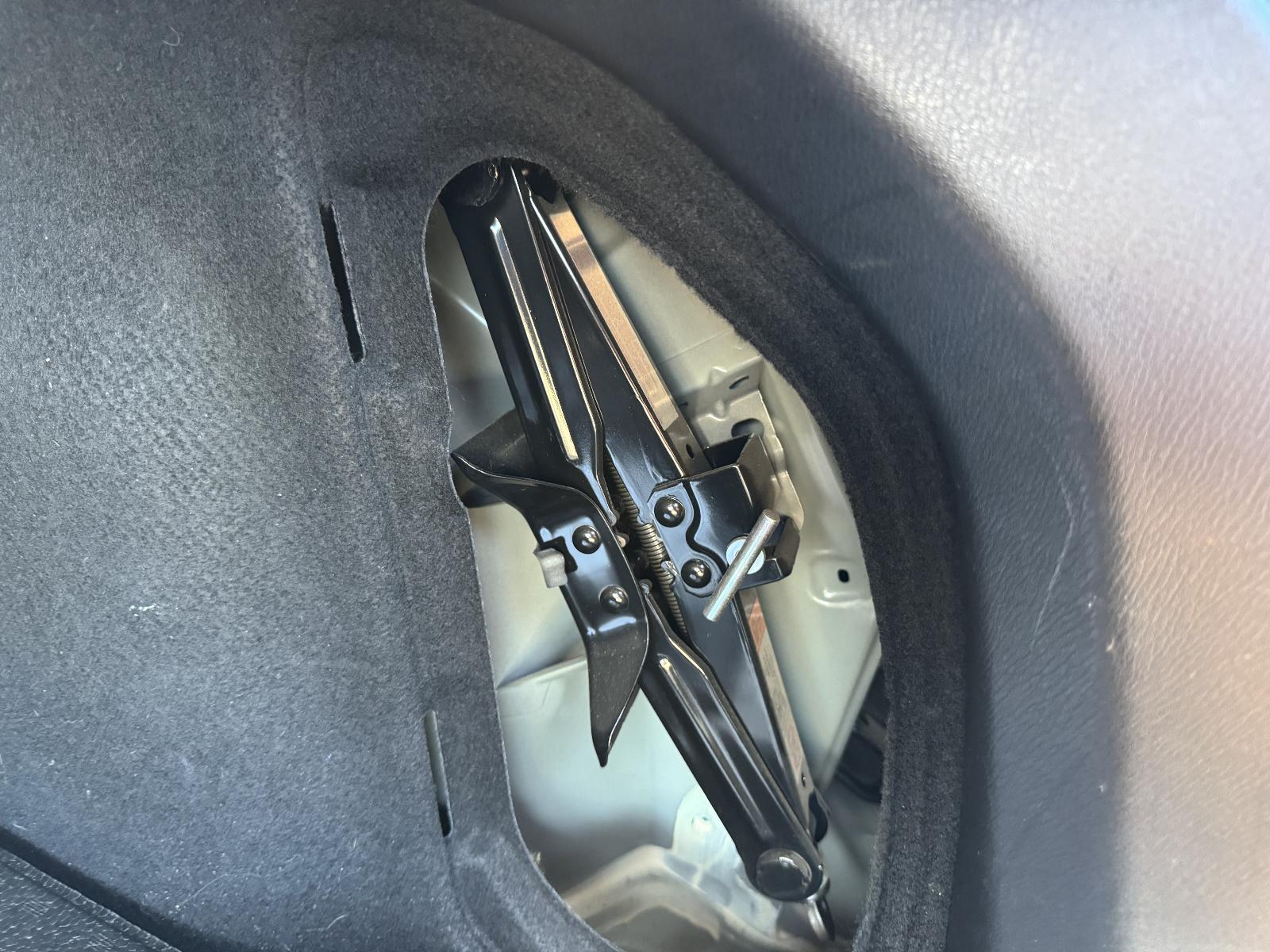 View MAZDA 3 2013 4 Door Hatchback Breaking