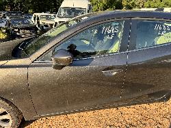 View MAZDA 3 2013 4 Door Hatchback Breaking