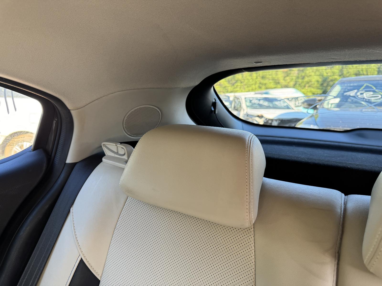 View MAZDA 3 2013 4 Door Hatchback Breaking