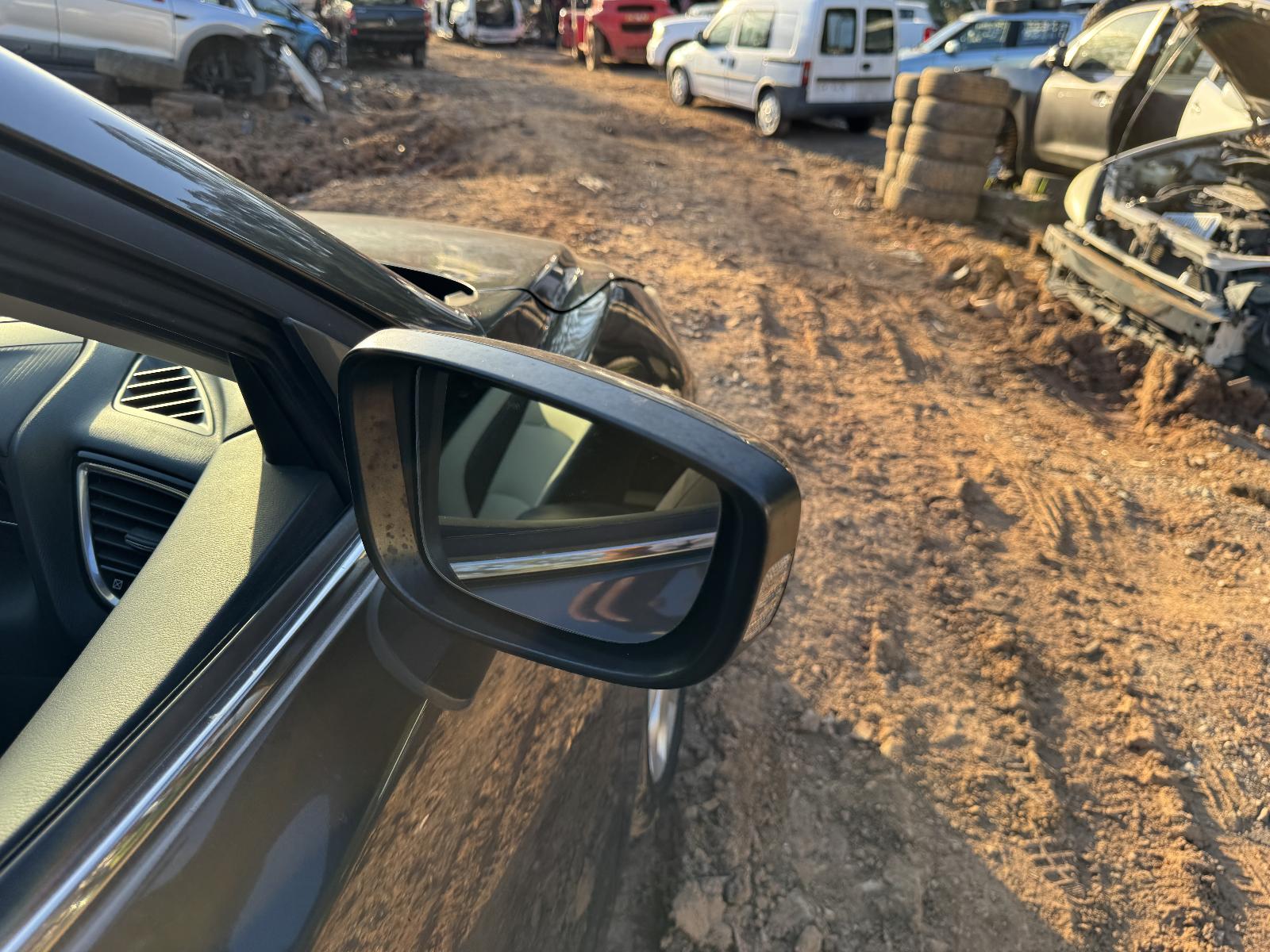 View MAZDA 3 2013 4 Door Hatchback Breaking
